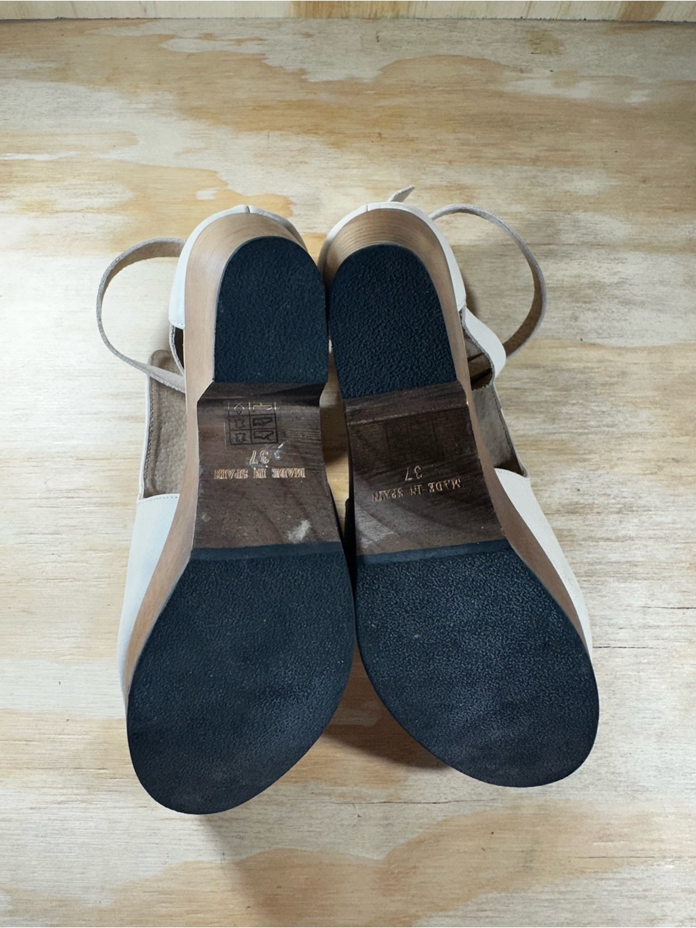 Free People Cedar Cream Cutout Clog Ankle Booties Women’s Size 6.5 - Picture 6 of 8